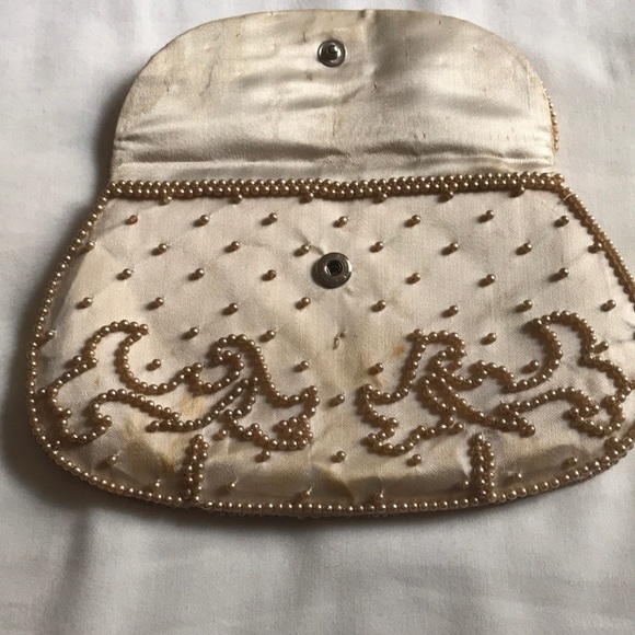 1950’s vintage beaded clutch. Flawed - Picture 2 of 4